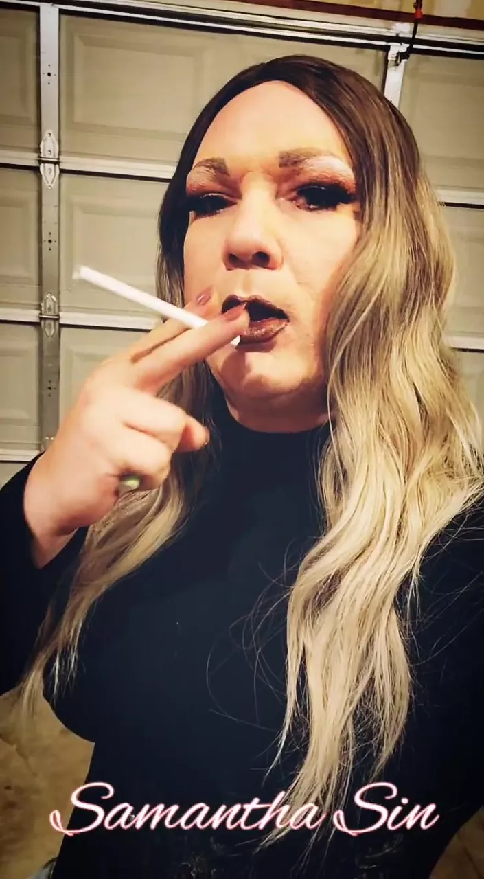 Samantha Smoking Fetish 120 Lightup 1